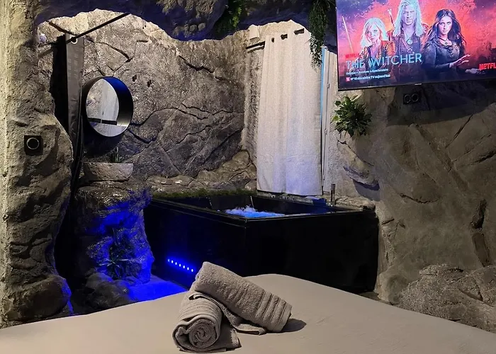 La Grotte Immersion Complete Avec Jacuzzi *
